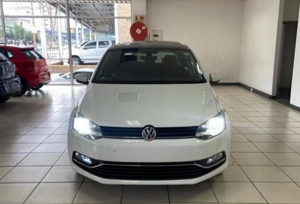 2016 VOLKSWAGEN POLO 1.2TSI HIGHLINE(104482KMS)  PRICE R120,000   EXCELLENT CONDITION, ACCIDENT FREE, ONE OWNER, FULL SERVICE HISTORY   RENT TO OWN/BUY OPTIONS AVAILABLE   WE ACCEPT ALL APPLICANTS BASED ON THE AFFORDABILITY AND DEPOSIT     WE DELIVER NATIONWIDE.